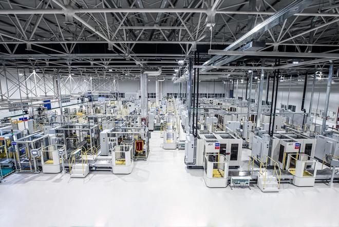 智能微米工廠加持，星越L雷神Hi·X油電混動版開啟預售